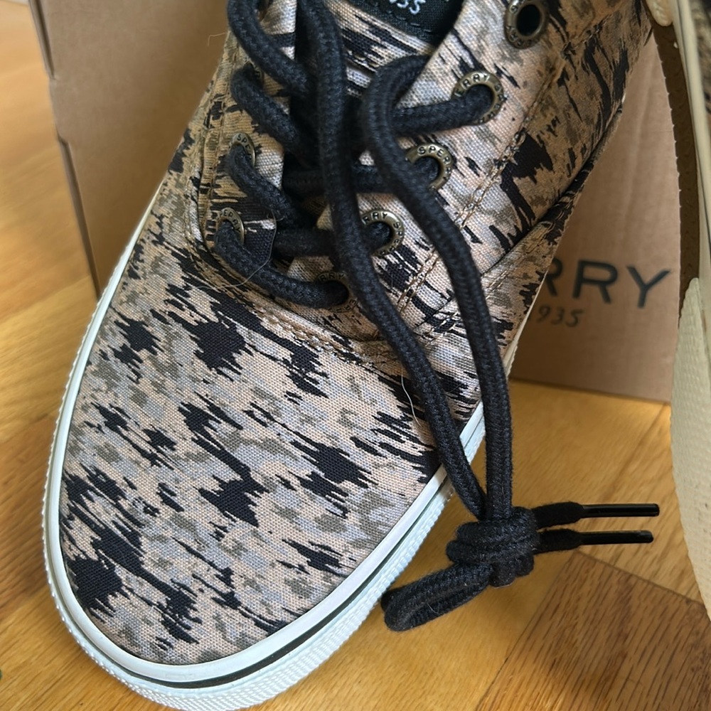 Sperry Camo Shoes - Picture 9 of 10